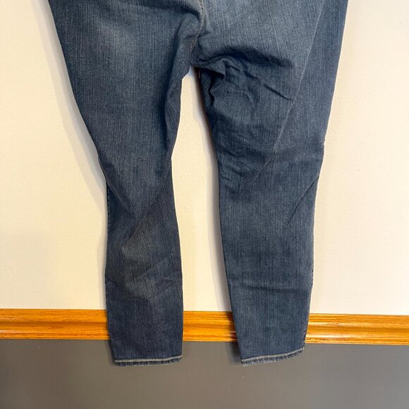 Torrid Women's Jeans Bombshell Skinny Premium Stretch 20S Distressed - Picture 5 of 9